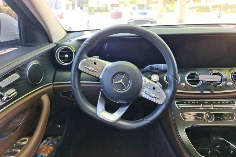 Used Mercedes-Benz E-Class 2019 E 300 L Sport Luxury Edition Steering Wheel