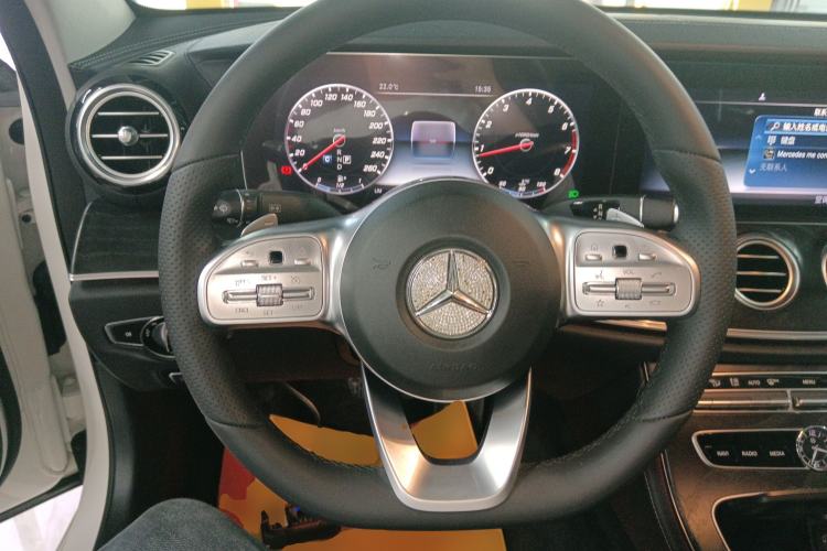 Used Mercedes-Benz E-Class 2019 Restyled E 300 L Sporty and Stylish Edition Steering Wheel