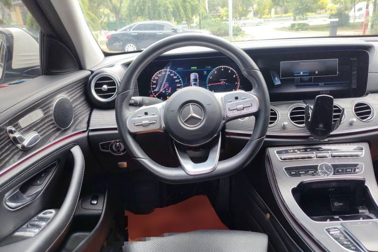 Used Mercedes-Benz E-Class 2019 E 260 L Sport Edition Steering Wheel