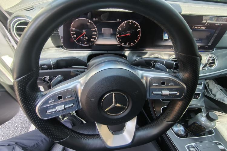 Used Mercedes-Benz E-Class 2019 E 300 L Sport Luxury Edition Steering Wheel