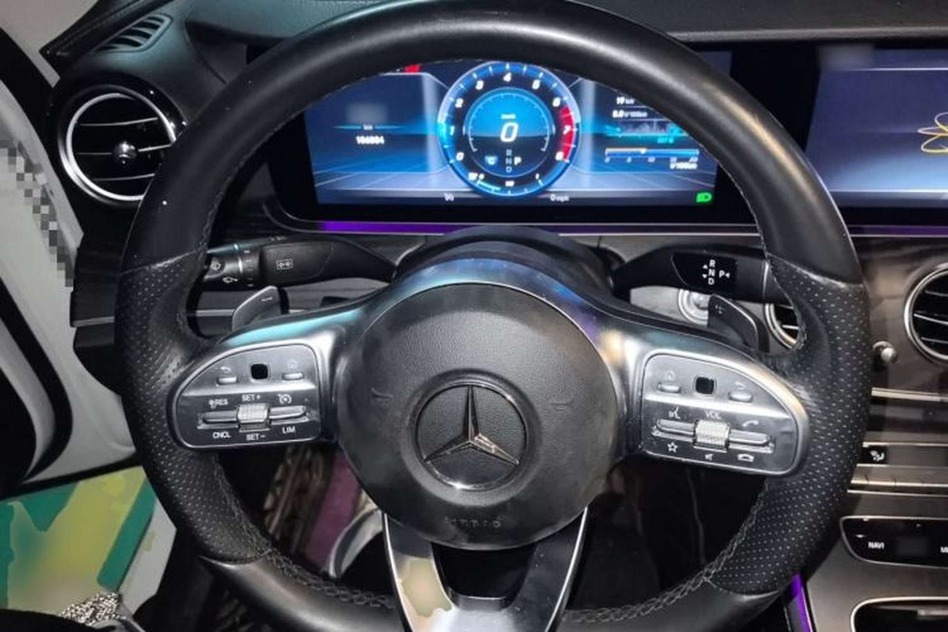 Used Mercedes-Benz E-Class 2019 Restyled E 300 L Sport Luxury Edition Steering Wheel