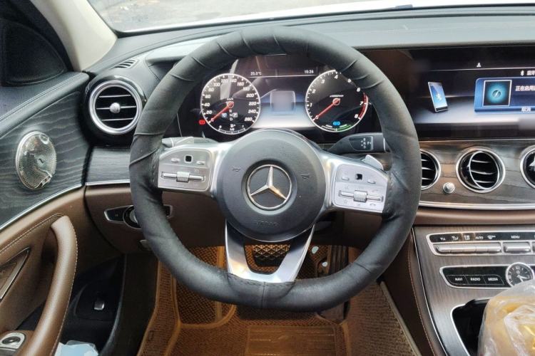 Used Mercedes-Benz E-Class 2019 E 260 L Sport Edition Steering Wheel