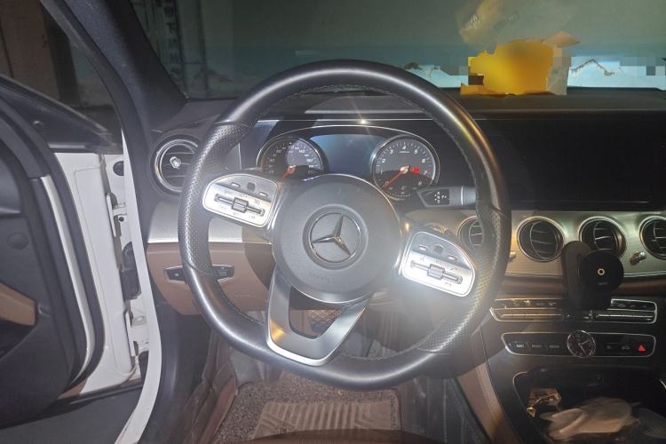 Used Mercedes-Benz E-Class 2019 E 200 Sport Edition Steering Wheel