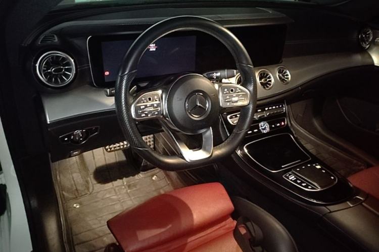 Used Mercedes-Benz E-Class 2019 E 200 Coupe Steering Wheel