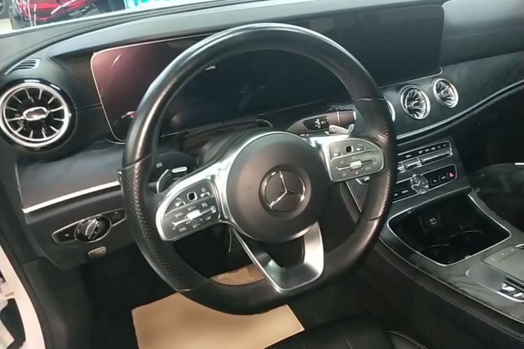 Used Mercedes-Benz E-Class 2019 E 200 Coupe Steering Wheel