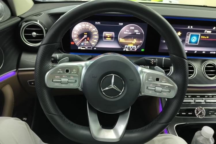 Used Mercedes-Benz E-Class 2019 E 200 L Sport 4MATIC Steering Wheel