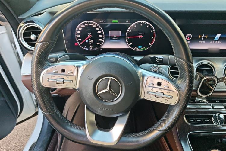 Used Mercedes-Benz E-Class 2019 E 260 Sport Edition 4MATIC Steering Wheel