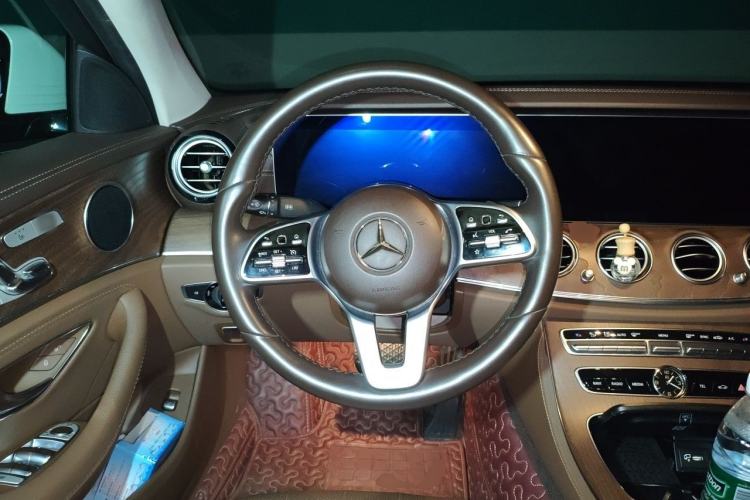 Used Mercedes-Benz E-Class 2019 E 300 L Sport Luxury Edition Steering Wheel