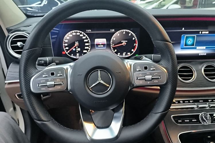 Used Mercedes-Benz E-Class 2019 Restyled E 300 L Sporty and Stylish Edition Steering Wheel