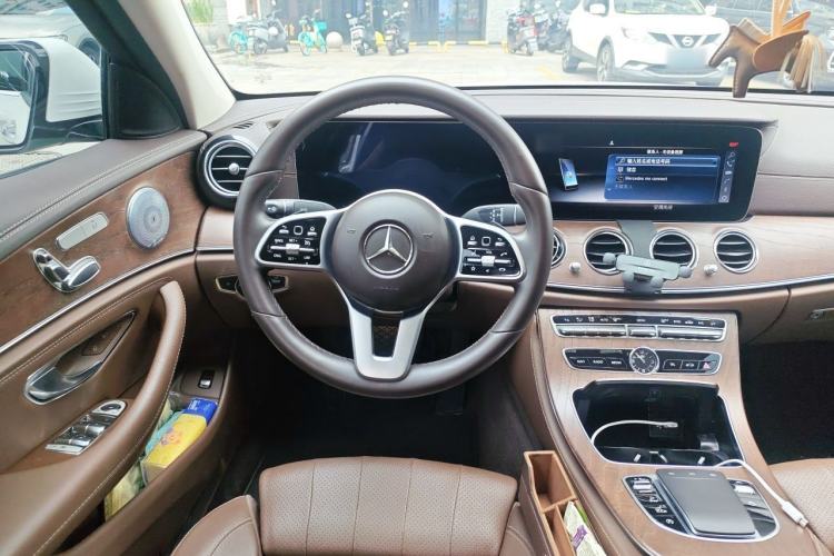 Used Mercedes-Benz E-Class 2019 E 260 L Steering Wheel