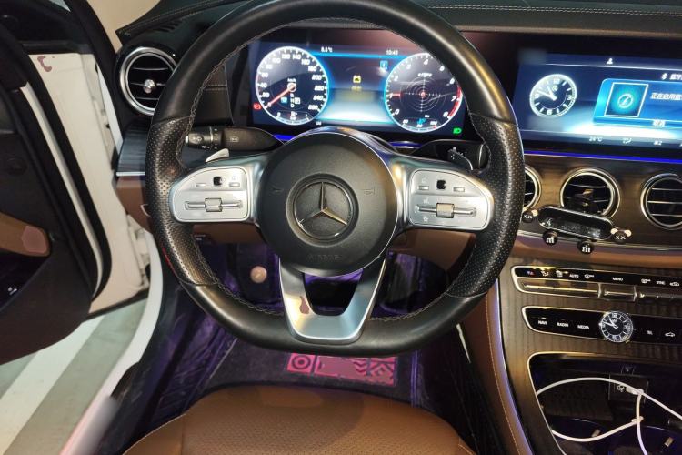 Used Mercedes-Benz E-Class 2019 Restyled E 300 L Sporty and Stylish Edition Steering Wheel