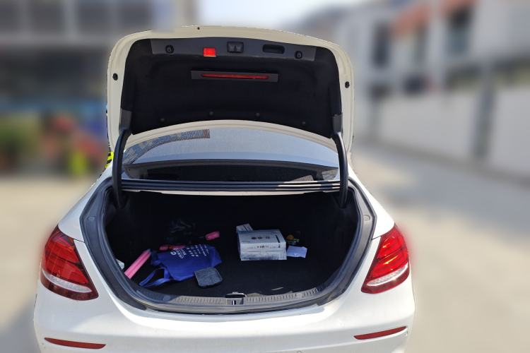 Used Mercedes-Benz E-Class 2019 Restyled E 300 L Sporty and Stylish Edition Trunk