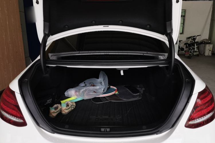 Used Mercedes-Benz E-Class 2019 E 260 Sport Edition Trunk