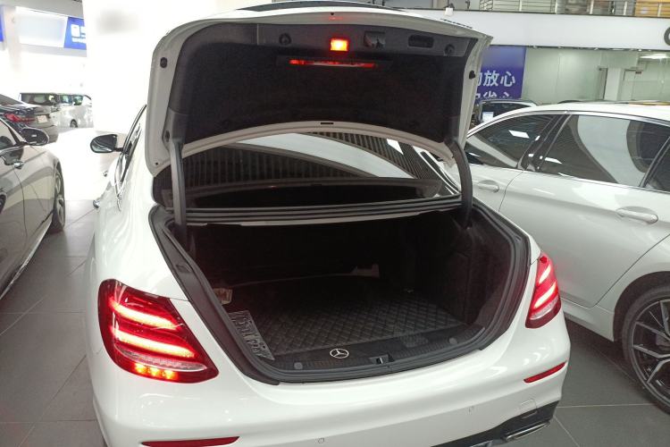 Used Mercedes-Benz E-Class 2019 Restyled E 300 L Sporty and Stylish Edition Trunk