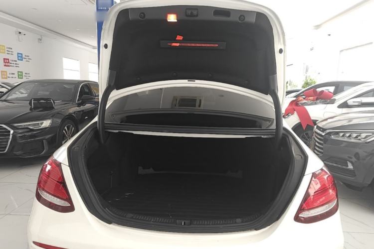 Used Mercedes-Benz E-Class 2019 E 300 L Sporty and Stylish Model Trunk