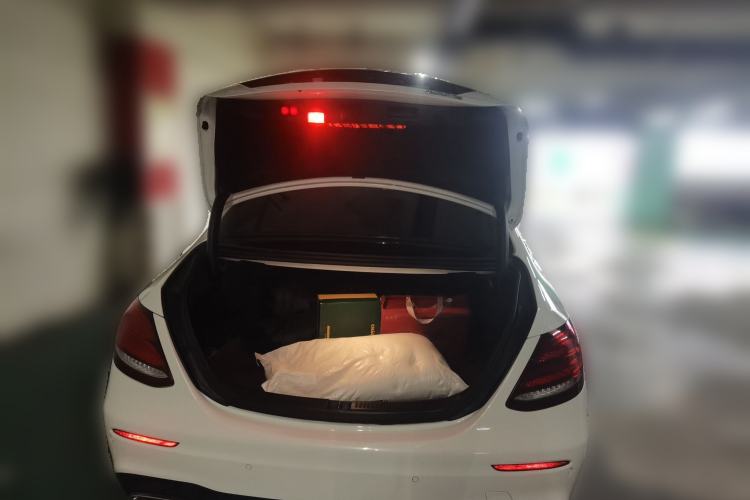 Used Mercedes-Benz E-Class 2019 E 260 L Sport 4MATIC Trunk