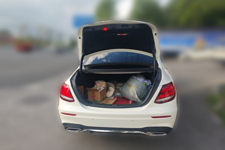 Used Mercedes-Benz E-Class 2019 Restyled E 300 L Sporty and Stylish Edition Trunk
