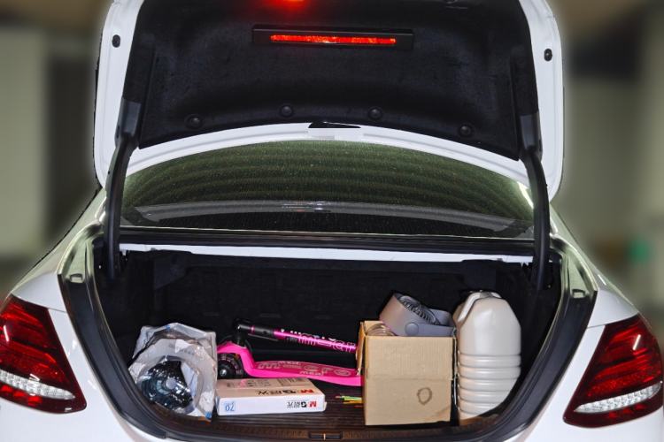 Used Mercedes-Benz E-Class 2019 E 260 L Trunk