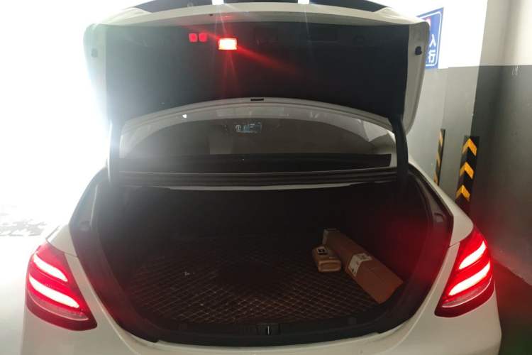 Used Mercedes-Benz E-Class 2019 E 260 L Sport Edition Trunk