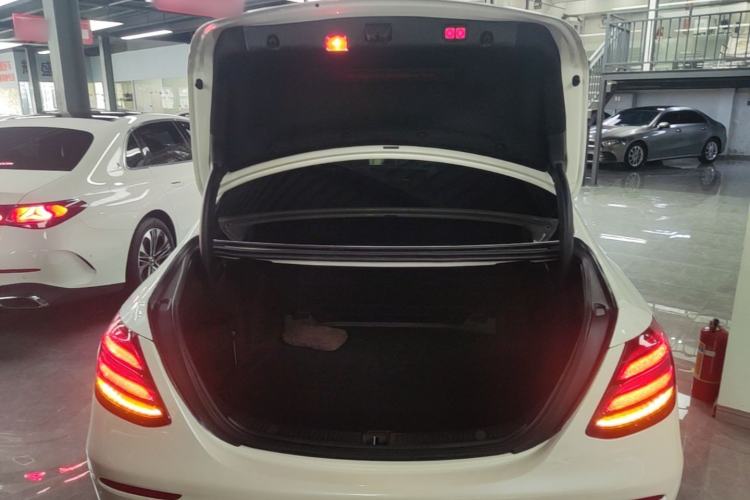 Used Mercedes-Benz E-Class 2019 Restyled E 300 L Sport Luxury Edition Trunk