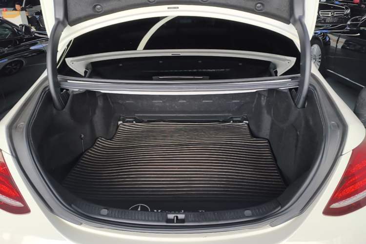 Used Mercedes-Benz E-Class 2019 E 300 L Sporty and Stylish Model Trunk