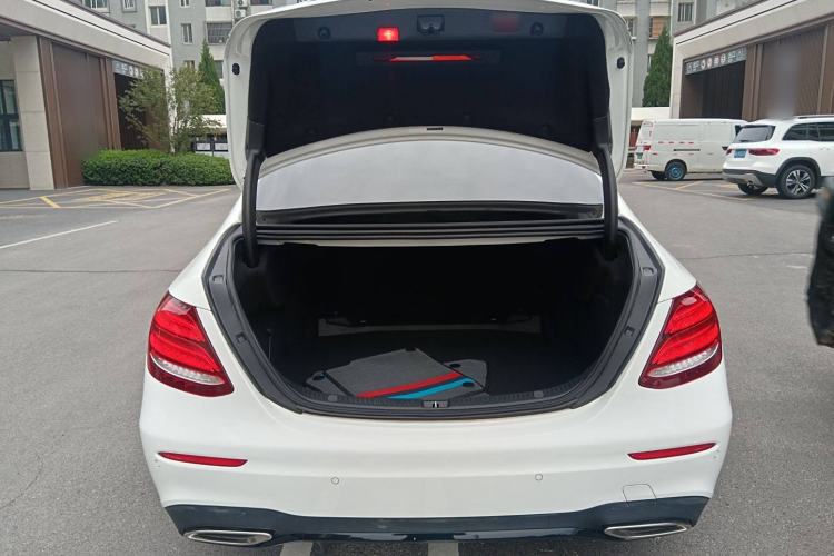 Used Mercedes-Benz E-Class 2019 E 260 Sport Edition Trunk