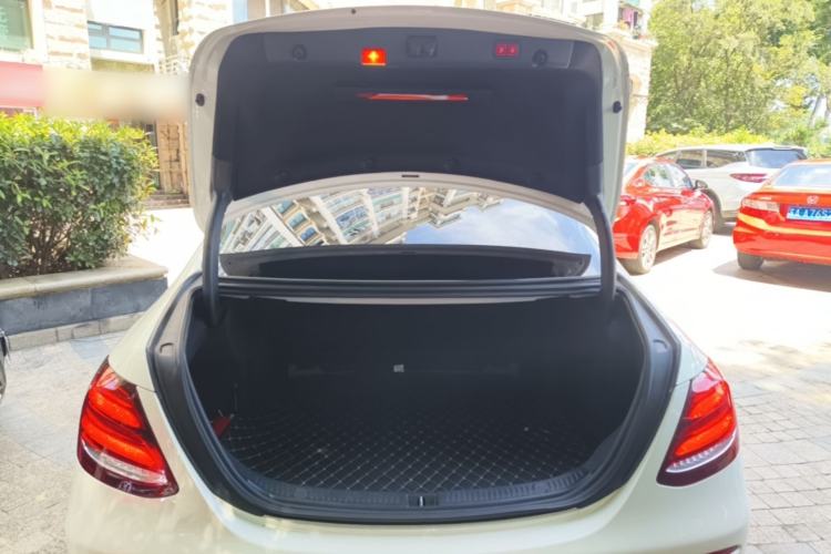 Used Mercedes-Benz E-Class 2019 Restyled E 300 L Sport Luxury Edition Trunk