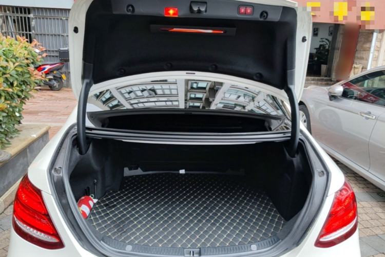 Used Mercedes-Benz E-Class 2019 Restyled E 300 L Sport Luxury Edition Trunk
