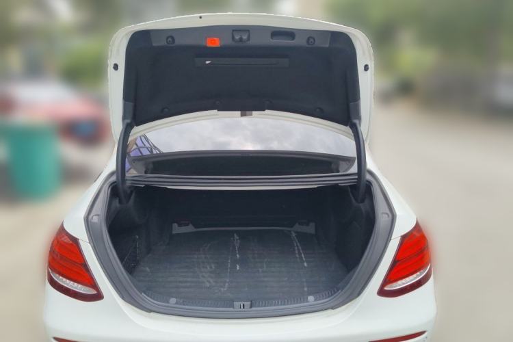 Used Mercedes-Benz E-Class 2019 E 260 L Sport Edition Trunk