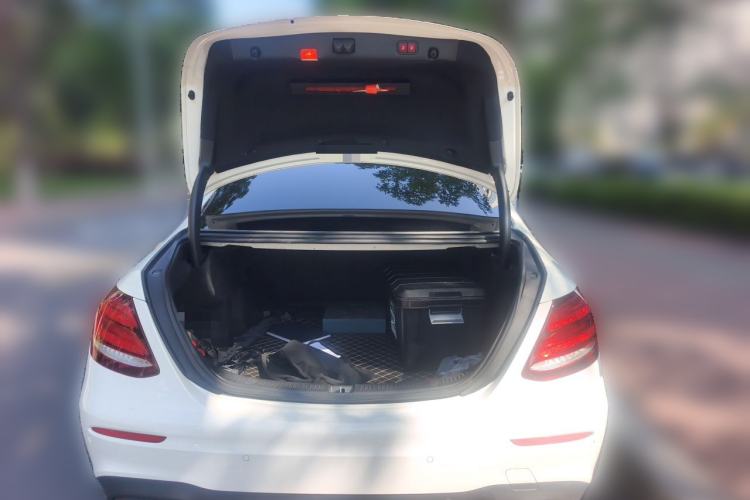Used Mercedes-Benz E-Class 2019 E 300 L Sport Luxury Edition Trunk