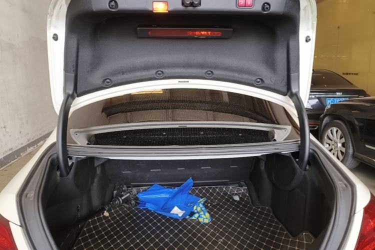Used Mercedes-Benz E-Class 2019 E 300 L Sport Luxury Edition Trunk