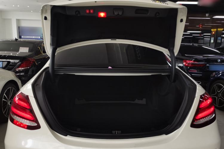 Used Mercedes-Benz E-Class 2019 Facelifted E 300 L Stylish Version Trunk
