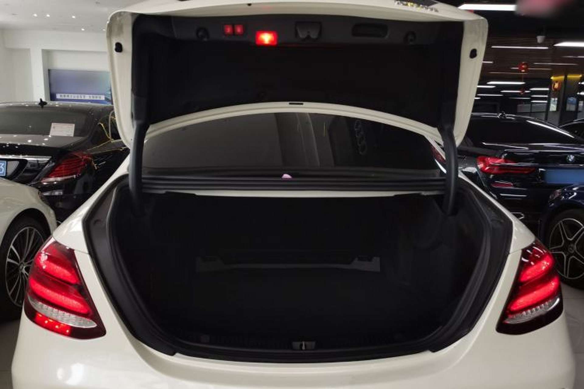 Used Mercedes-Benz E-Class 2019 Facelifted E 300 L Stylish Version Trunk