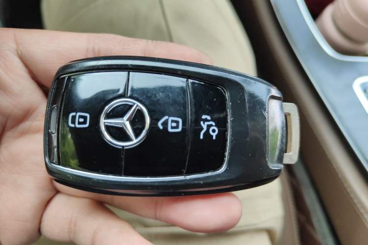 Used Mercedes-Benz E-Class 2019 E 200 Sport Edition Vehicle Key