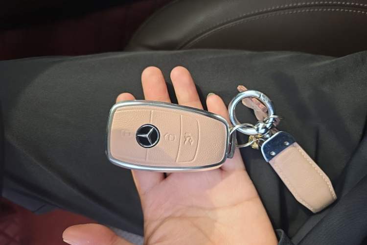 Used Mercedes-Benz E-Class 2019 Restyled E 300 L Sport Luxury Edition Vehicle Key
