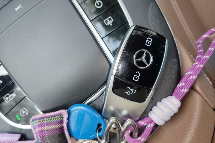 Used Mercedes-Benz E-Class 2019 Restyled E 300 L Sport Luxury Edition Vehicle Key