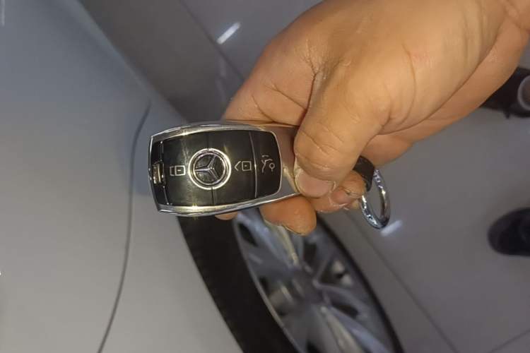 Used Mercedes-Benz E-Class 2019 E 200 L Sport Edition Vehicle Key