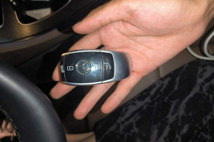 Used Mercedes-Benz E-Class 2019 E 300 L Sporty and Stylish Model Vehicle Key