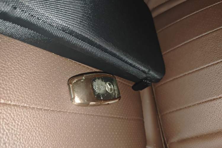 Used Mercedes-Benz E-Class 2019 E 260 Sport Edition Vehicle Key