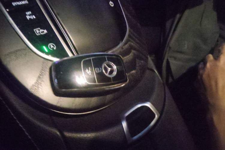 Used Mercedes-Benz E-Class 2019 E 200 L Sport Edition Vehicle Key