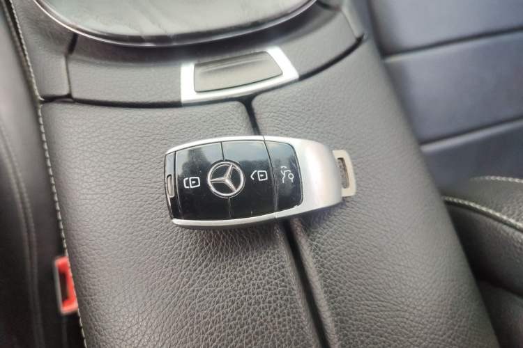 Used Mercedes-Benz E-Class 2019 E 300 L Sporty and Stylish Model Vehicle Key