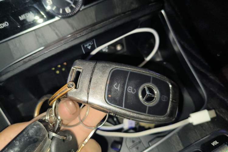 Used Mercedes-Benz E-Class 2019 Restyled E 300 L Sport Luxury Edition Vehicle Key