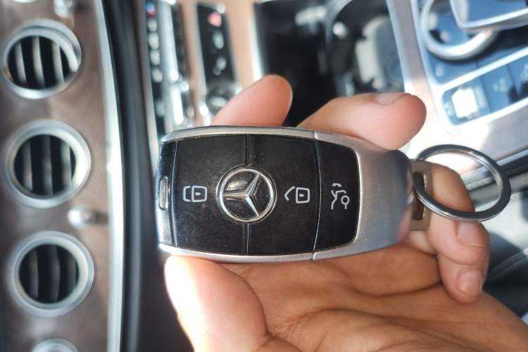 Used Mercedes-Benz E-Class 2019 E 300 L Stylish Model Vehicle Key