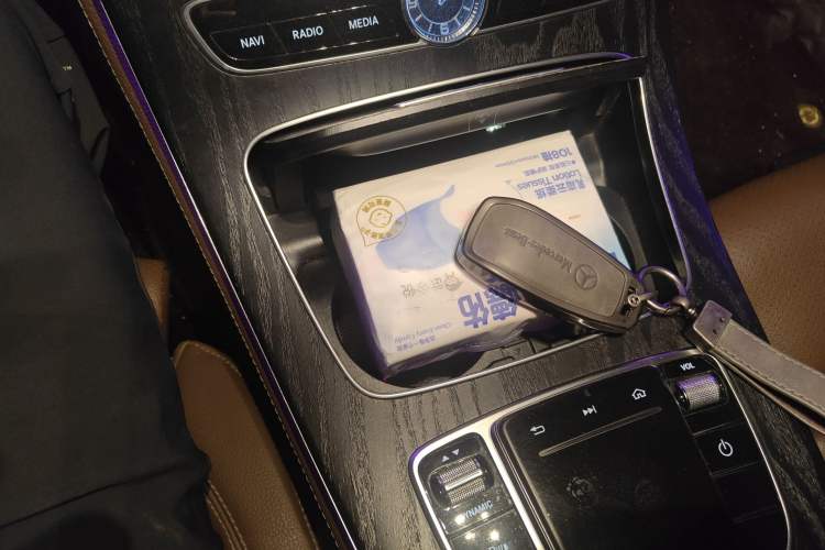 Used Mercedes-Benz E-Class 2019 E 200 L Sport Edition Vehicle Key