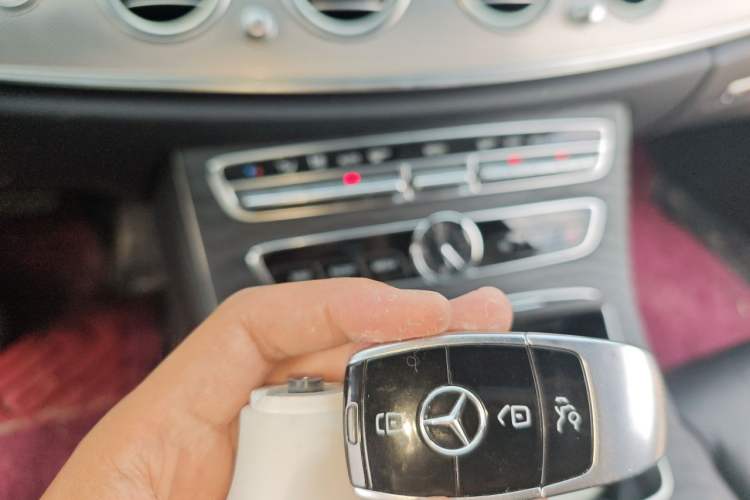Used Mercedes-Benz E-Class 2019 E 260 Sport Edition Vehicle Key