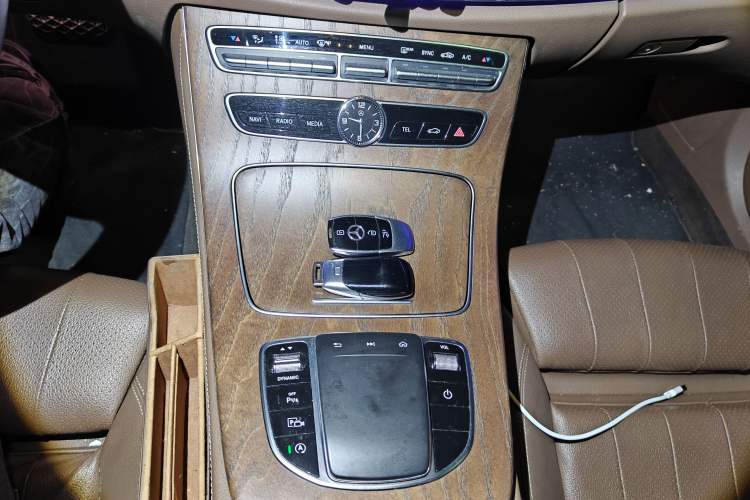 Used Mercedes-Benz E-Class 2019 E 260 L Vehicle Key