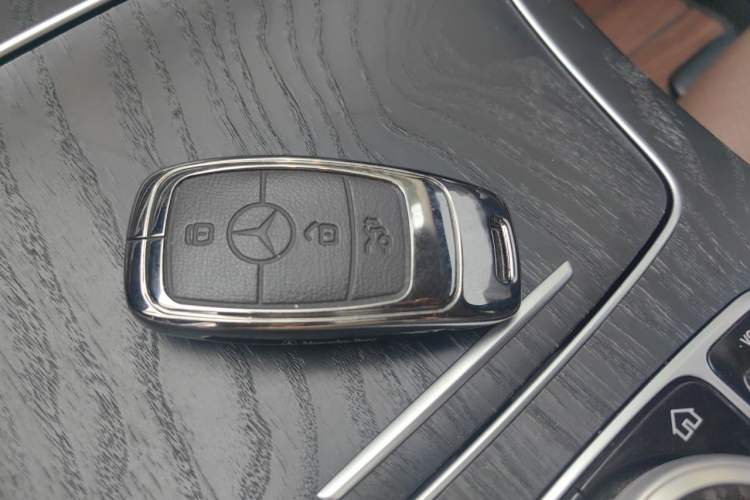 Used Mercedes-Benz E-Class 2019 E 200 L Sport Edition Vehicle Key