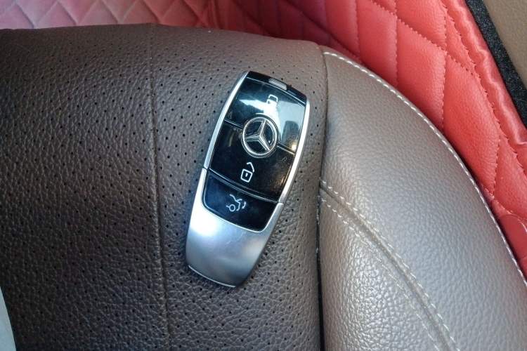 Used Mercedes-Benz E-Class 2019 E 260 Sport Edition Vehicle Key