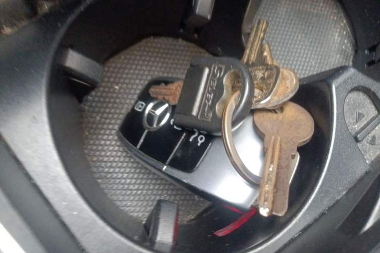 Used Mercedes-Benz E-Class 2019 Restyled E 300 Sport Edition Vehicle Key