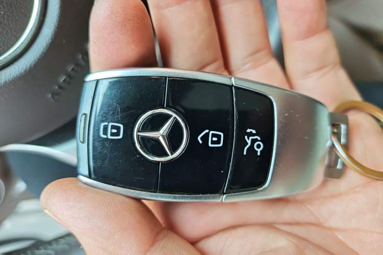 Used Mercedes-Benz E-Class 2019 Restyled E 300 L Luxury Edition Vehicle Key